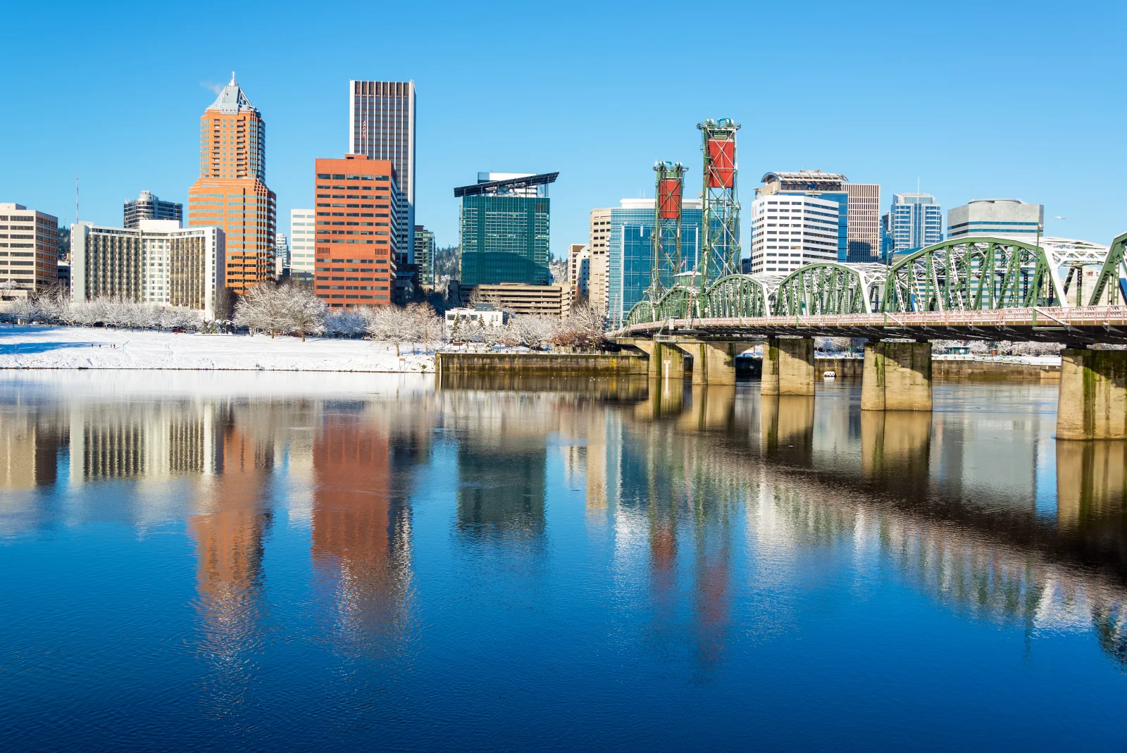 Portland river scene in winter in Oregon